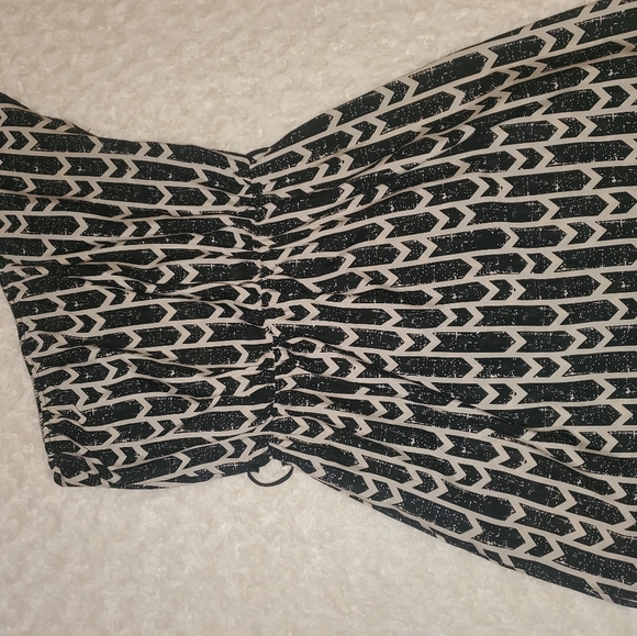 One shoulder dress - Picture 3 of 4